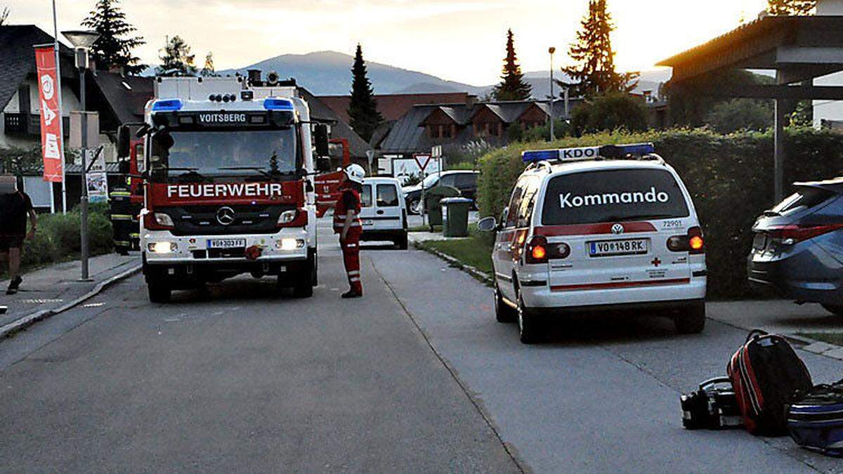 Feuerwehr, Rotes Kreuz und die Polizei standen Freitagabend im Einsatz