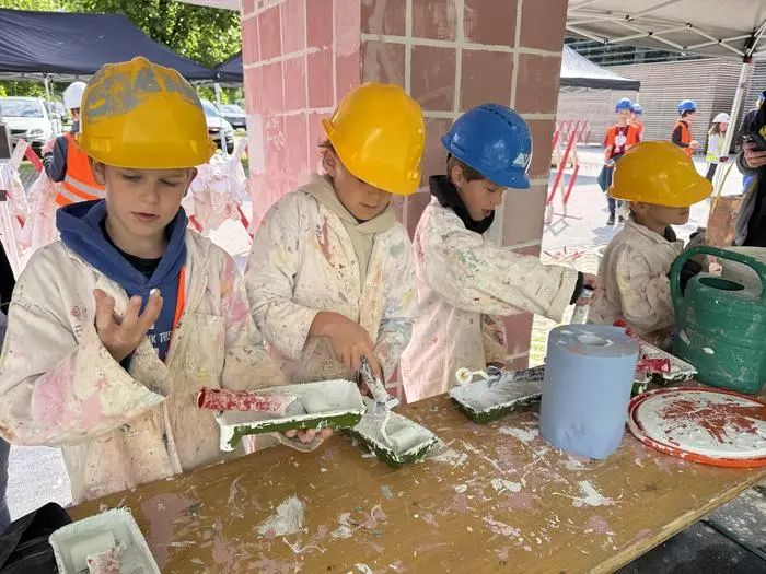 Nach den Maurern rücken die kleinen Malermeister an