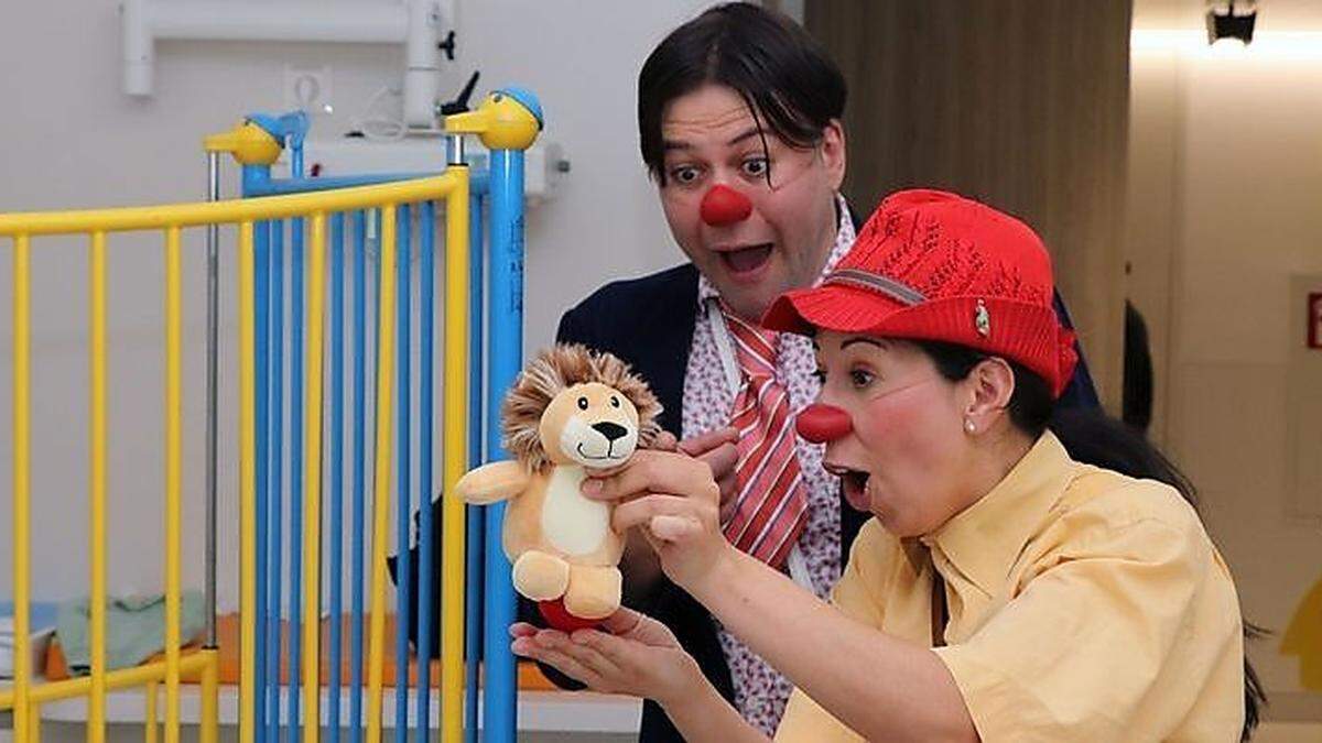 Die Rote-Nasen-Clowns im LKH Villach