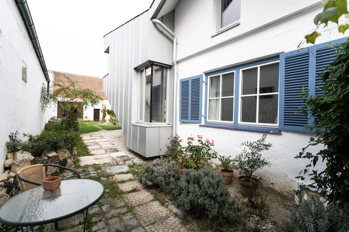 Der erste Blick aufs Haus, wenn sich das Tor öffnet...