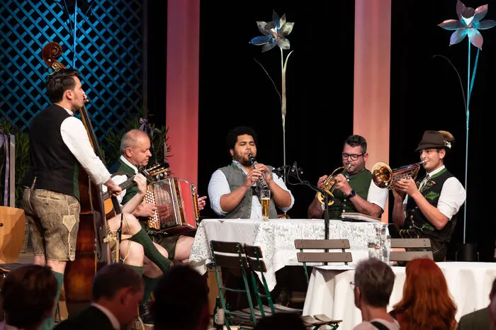 Musikalisch untermalt wurde der Abend auch von der Seidlzupf-Musi.