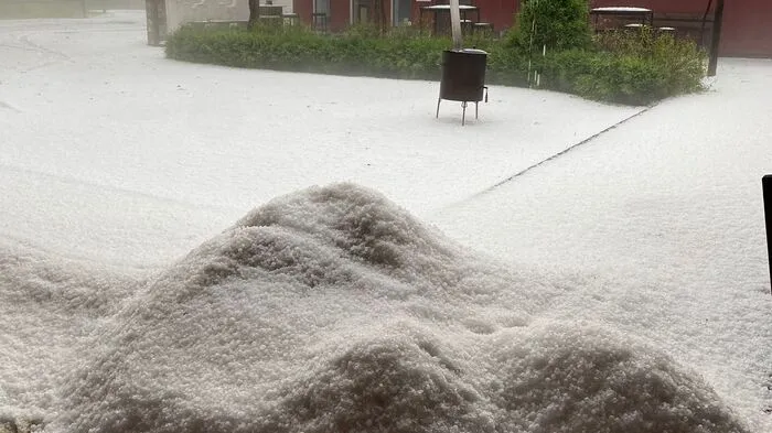 In Schwabau führten die großen Mengen an Hagel in weiterer Folge zu Überschwemmungen in Kellern