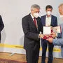 Hermann Primus bei der Übergabe des Ehrenzeichens in der Landesregierung