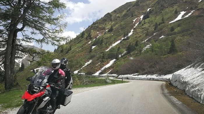 Ob auf zwei oder vier Rädern - der Sölkpass kann seit Freitag, dem 7. Juni, wieder befahren werden.