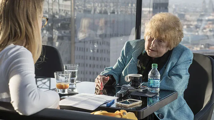 Dass sie einem ehemaligen Nazi die Hand reichte, hat Eva Mozes Kor viel Kritik von Überlebenden eingebracht 