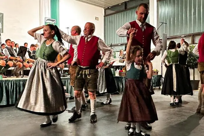 Unter der Leitung von Gabi und Gottfried Hubmann wurde die Veranstaltung gemeinsam mit dem Verein Freiensteiner Volkskultur und der Marktgemeinde organisiert