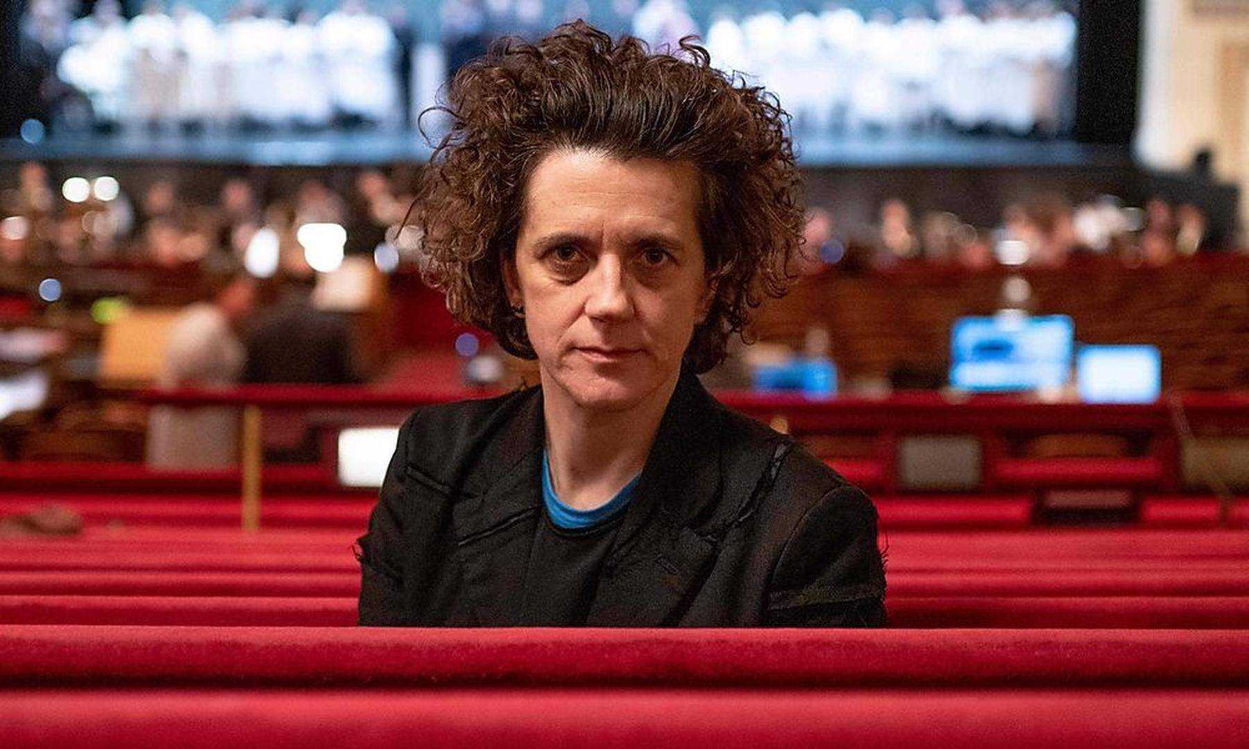 OLGA NEUWIRTH: CORONATION I-VI – wienmodern