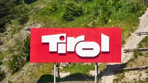 Schild des Tirol-Logos