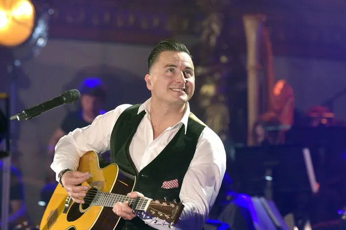 Mit seiner Unplugged-Show war der Steirer im Musikverein zu Gast. Hier geht's zur Nachtkritik von Bernd Melichar.