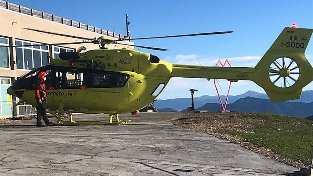 Der regionale Rettungshaubschrauber beim Einsatz am Samstag am Monte Lussari