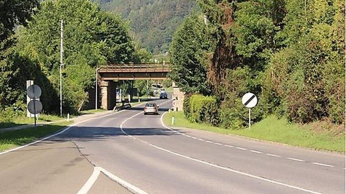 Die Arbeiten an der Brücke dauern bis ins kommende Frühjahr an