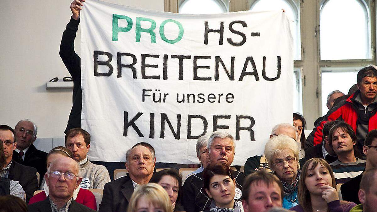 2012 wurde im Landtag gegen die Schließung der Hauptschule Breitenau protestiert