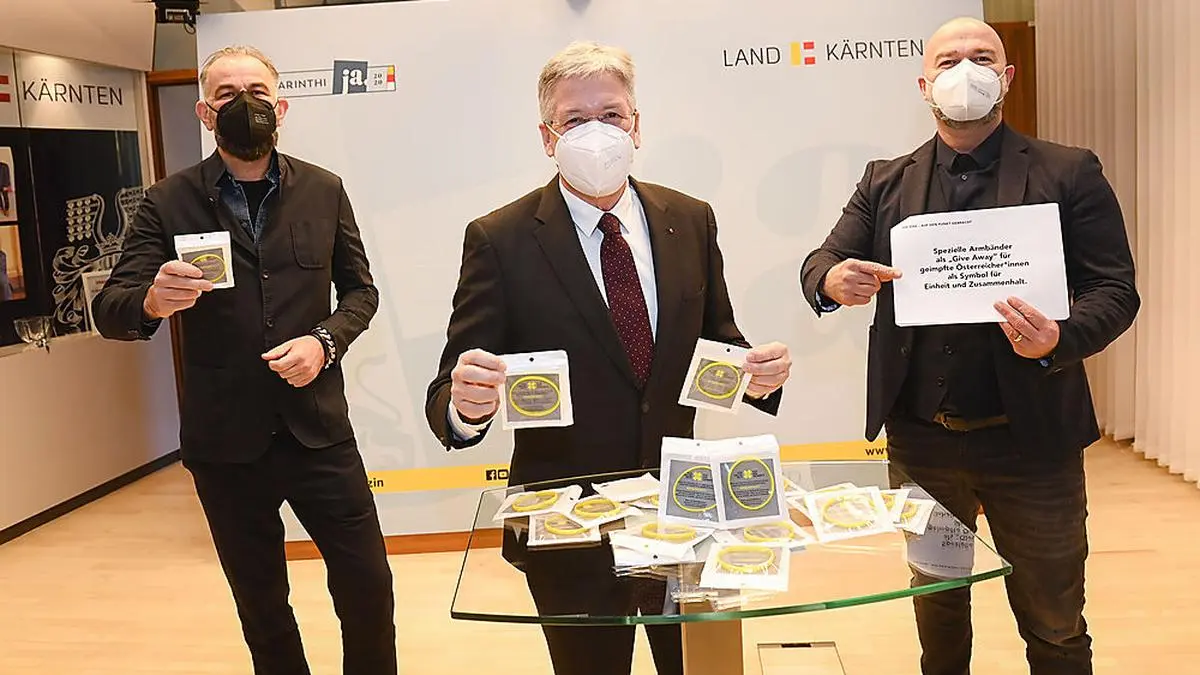 Kaiser (Mitte) mit den Unternehmern Pototschnig und Wadl