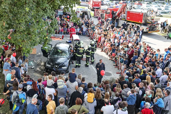 Über mangelnde Besucher konnten sich die Retter bei herrlichem Wetter nicht beklagen.