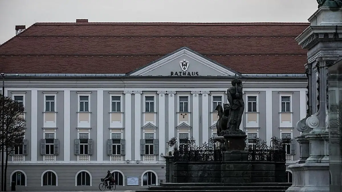Nach der Veruntreuung von Steuergeldern installiert das Rathaus einen Stadtrechnungshof