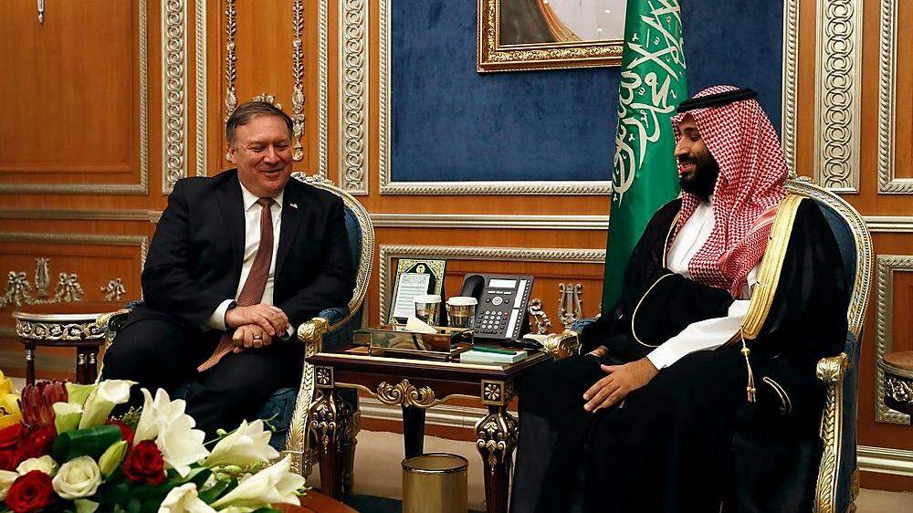 US-Außenminister Mike Pompeo mit Mohammed bin Salman: Wenn ihm der Vater die Rückendeckung versagt, wird es eng für den Prinzen.