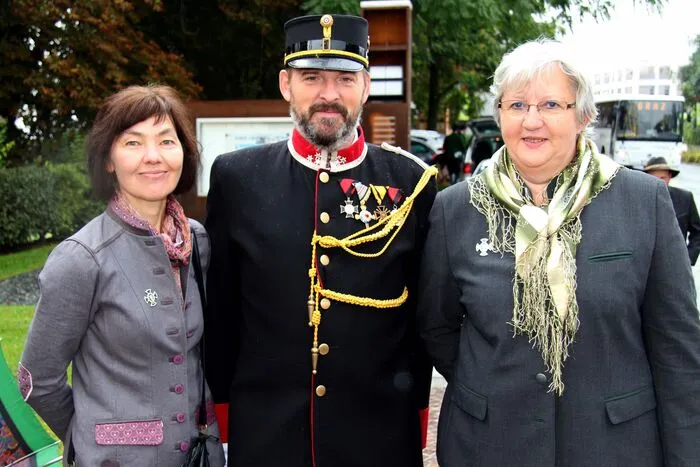 Der Zauber der Montur, dominierte im Einklang mit gelebter Menschlichkeit und sozialem Engagement, bestens. 