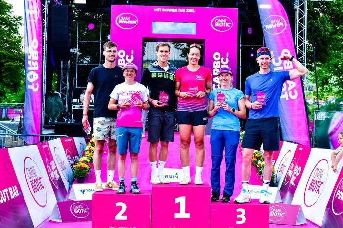 Die klassische Mitteldistanz ist ein WTO-Silverrennen mit 1,9 km Schwimmen, 90 km Radfahren und 21,1 km Laufen, da geht es auch um das Preisgeld und die WTO-Wettkampfpunkte, sie fließen in das internationale Ranking ein. 