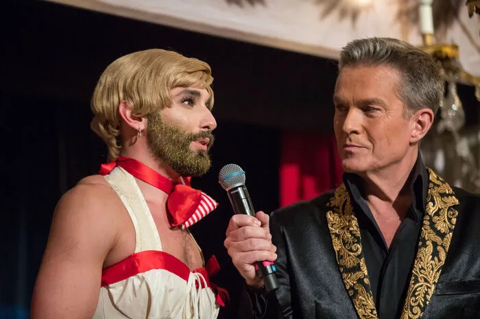 Mit dabei ist heuer aber auch wieder Conchita Wurst . . .