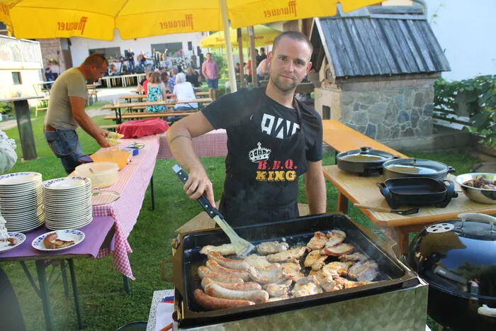 Es wurde auch gegrillt.