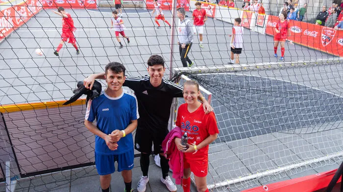 Der Coca‑Cola Unified Cup steht für Vielfalt, Inklusion und ein „Miteinand“. Am Samstag wurde vor dem Grazer Rathaus gekickt.