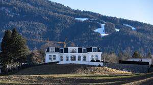 René Benkos Villa in Innsbruck-Igls, die großteils einer seiner Stiftungen gehört.