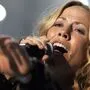 Sheryl Crow ließ ein Akkordeon versteigern