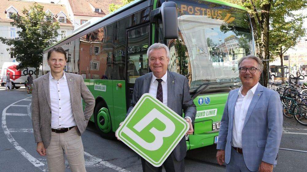 Angebotsverdichtung bei den Regio-Bussen: Bernhard Breid (Land Steiermark), Verkehrslandesrat Anton Lang und Verbundlinie-Geschäftsführer Peter Gspaltl
