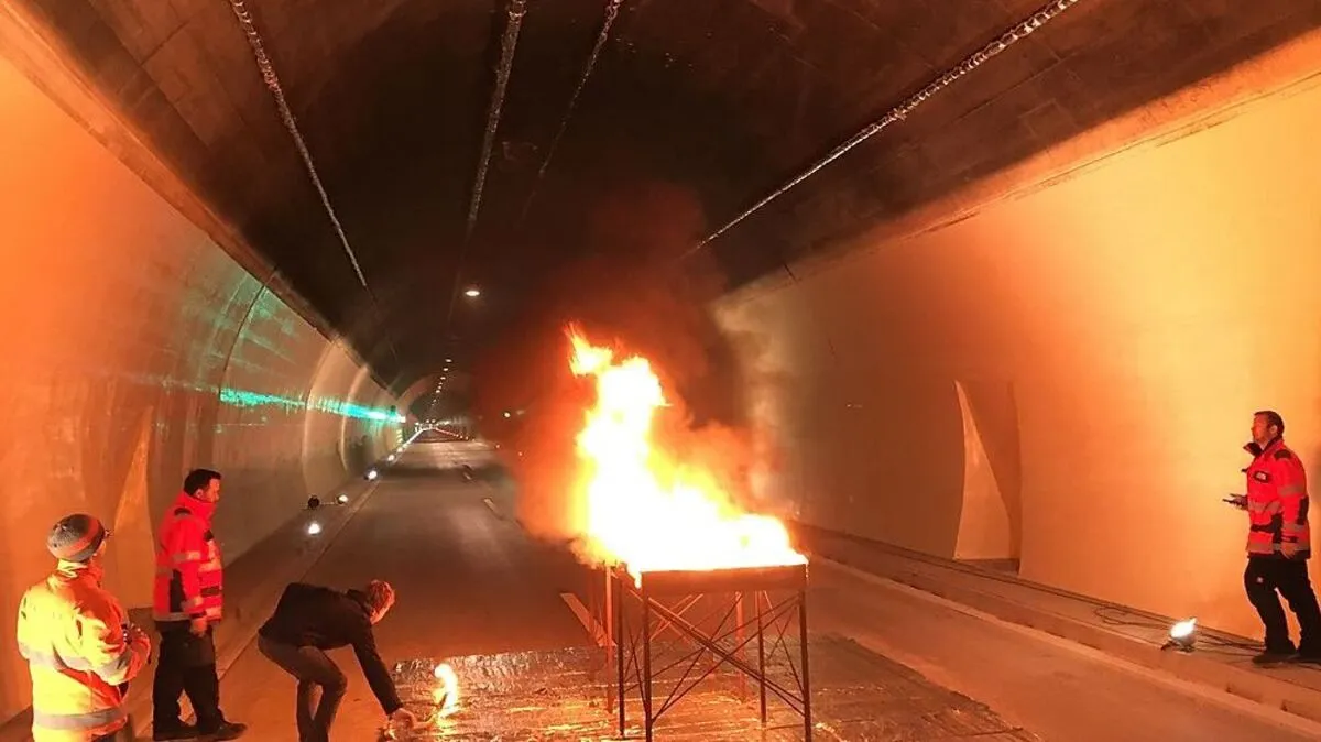 Brandübung im Oswaldibergtunnel verlief erfolgreich