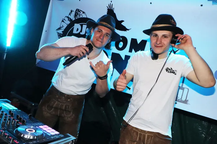 Die "DJs vom Lond“ mit Florian und Andreas Kraßnitzer sorgten im Discozelt wieder für die absolute Discostimmung!