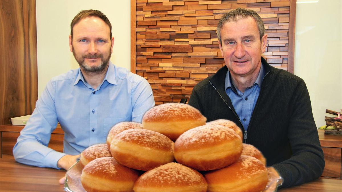 Bürgermeister Victor Schriebl (rechts) und sein Vize Bernd Gratzer laden zum &quot;Kropfnwoakn&quot; nach Kainach