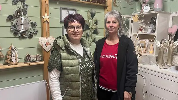 In Vornholz bei Vorau laden Johanna und Franz Holzer heuer wieder zur stimmungsvollen Weihnachtsausstellung in ihren Kunsthandwerksladen „Dahoam“ ein. 