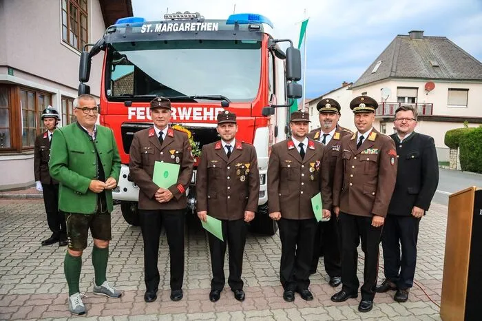 Zum Hauptfeuerwehrmann befördert wurden: Robert Gössler, Richard Koini, Jürgen Monschein, Bernhard Pletz, Markus Reiter, Manuel Reumüller, Hubert Schwarz, Andreas Stubenberger und Thomas Zechner. Zum Oberlöschmeister: Volker Funk. Zum Hauptlöschmeister: Christian Maringer. Zum Brandmeister: Markus Haberknapp. Jahresstreifen Feuerwehrjugend 2 Jahre: Manuel Wagner, Daniel Steinberger Jahresstreifen Feuerwehrjugend 3 Jahre: Oliver Peinhaupt, Markus Steinberger.