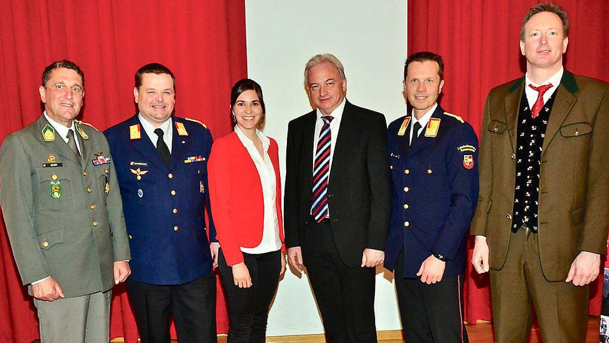  Oberst Erhard Eder, Bezirksfeuerwehrkommandant Herbert Zimmermann, Landtagsabgeordnete Christina Patterer, Bezirkshauptmann Heinz Pansi, Landesfeuerwehrkommandant Rudolf Robin und Gitschtals Bürgermeister Christian Müller 