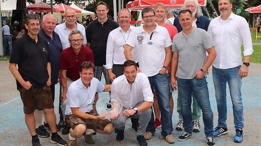 Zahlreiche Handballlegenden der HSG Bärnbach/Köflach kamen zum Treffen