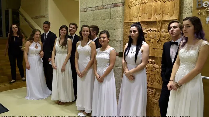 Es war eine rauschende Ballnacht für die 160 Maturantinnen und Maturanten der 8-B-Klasse des Borg Dreierschützengasse im Kultur- und Pfarrzentrum in Heiligenkreuz am Waasen