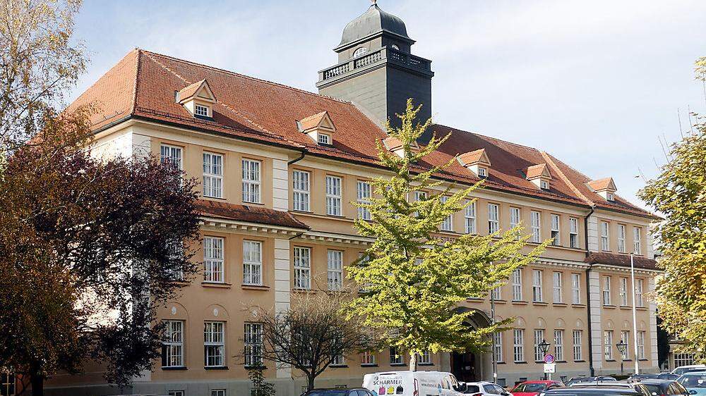 Auch am Gymnasium Fürstenfeld startet die Vorbereitungsphase für die Matura