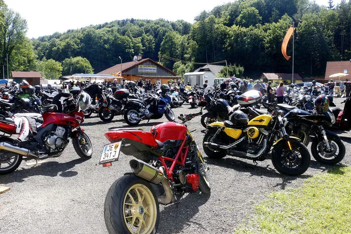 Beim fünften großen Steiner Bikertreffen auf dem Stonebreakergelände...