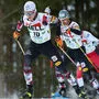 Martin Fritz (10) und Lukas Klapfer (15) im Gleichschritt