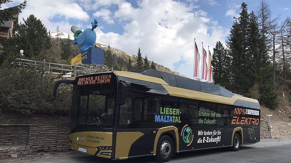 Neuer E-Bus, der künftig durch das Liesertal fährt, hat die Testfahrt bestanden