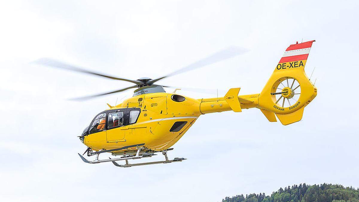 Der Öamtc-Notarzthubschrauber Christophorus 7 flog die Schwerverletzte ins BKH Lienz