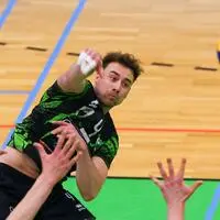 Arwin Kopschar greift mit dem UVC Graz an