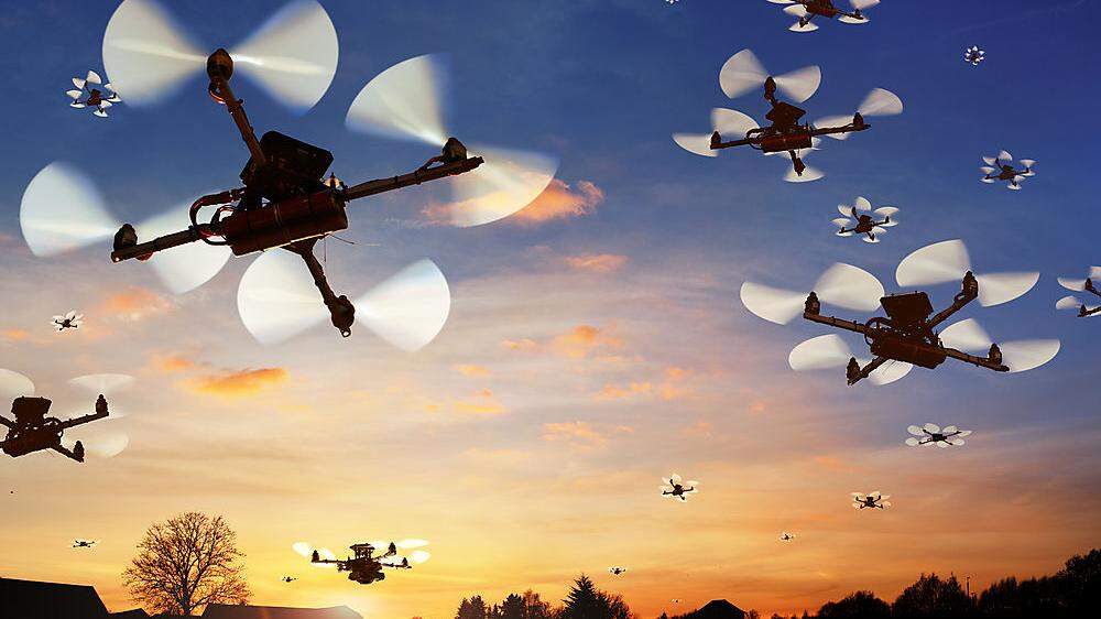 Zu Tausenden werden Drohnen in Zukunft den Luftraum über Österreich bevölkern. Die Sicherheit soll dabei oberstes Gebot sein