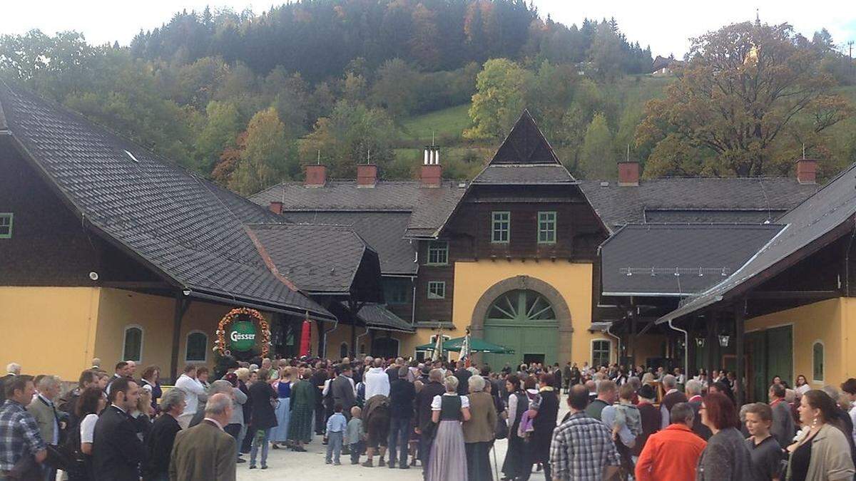 Im Kulturzentum Fohlenhof in Kalwang wird am Freitag, dem 27. Oktober, um 19 Uhr eine Ausstellung von Carl Kaiblinger eröffnet