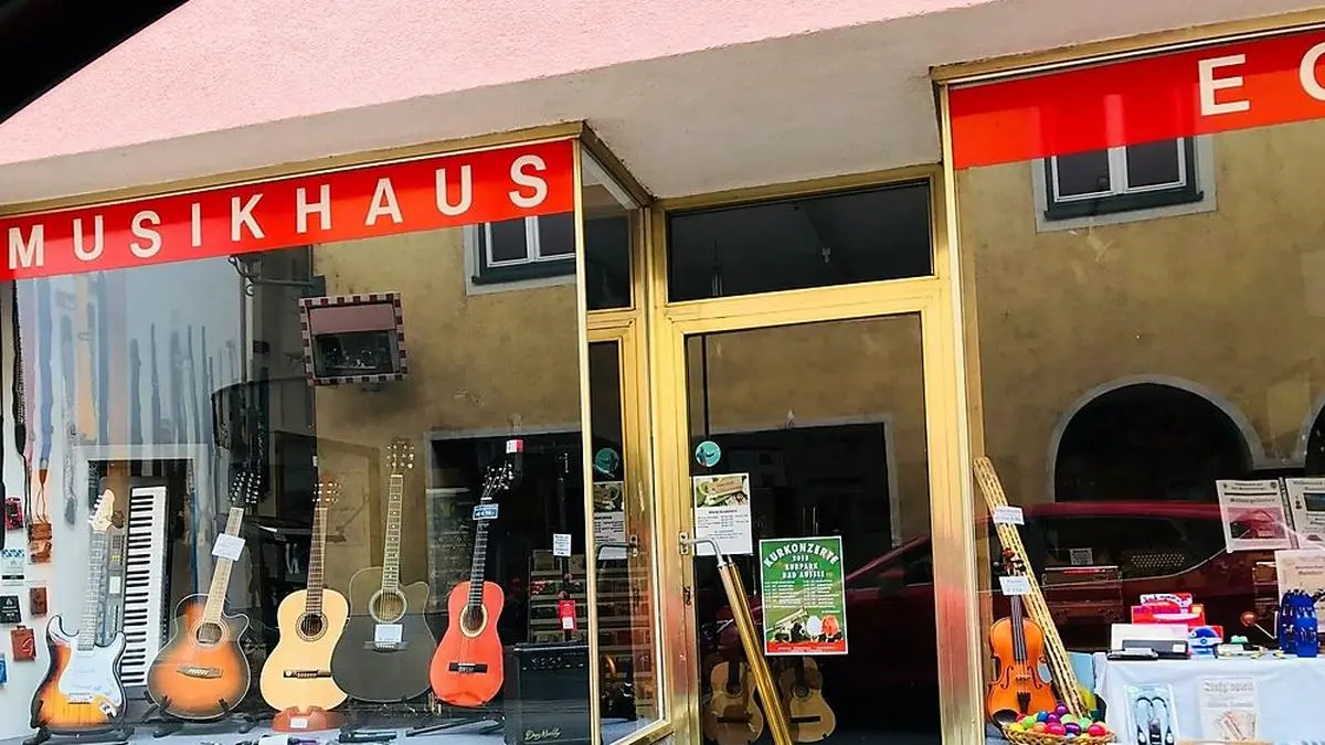 Das Musikhaus an der Hauptstraße mitten im Zentrum von Bad Aussee.