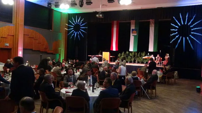 Bei einer Feierstunde im Kulturzentrum wurden verdiente Persönlichkeiten der Stadtgemeinde Leibnitz und ihrer Vorgängergemeinden geehrt.