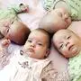 Die Vierlinge Raphael, Moritz, Leonie und Luca im Jahr 2006 (Archivbild)