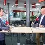 Christian Kresse (rechts), der Geschäftsführer der Kärnten Werbung, im Livestream mit Uwe Sommersguter von der Kleinen Zeitung