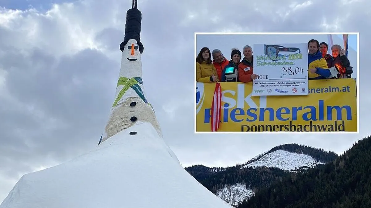 Das Team rund um Schneemannbauer Gerhard Peer feiert den Weltrekord