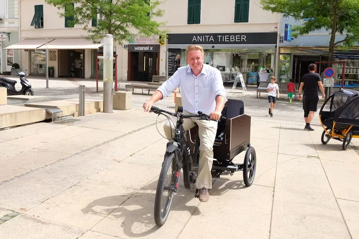 Vizebürgermeister Thomas Reiter ist bereits begeisterter Lastenradfahrer.